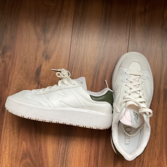 New Balance snickers - Picture 2 of 3